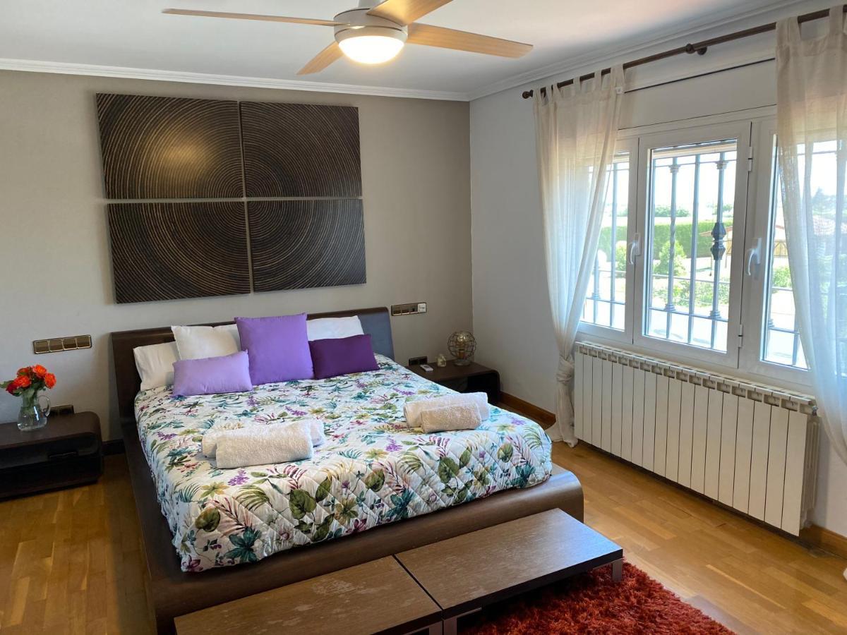 Villa Sa Calma Zaragoza Buitenkant foto